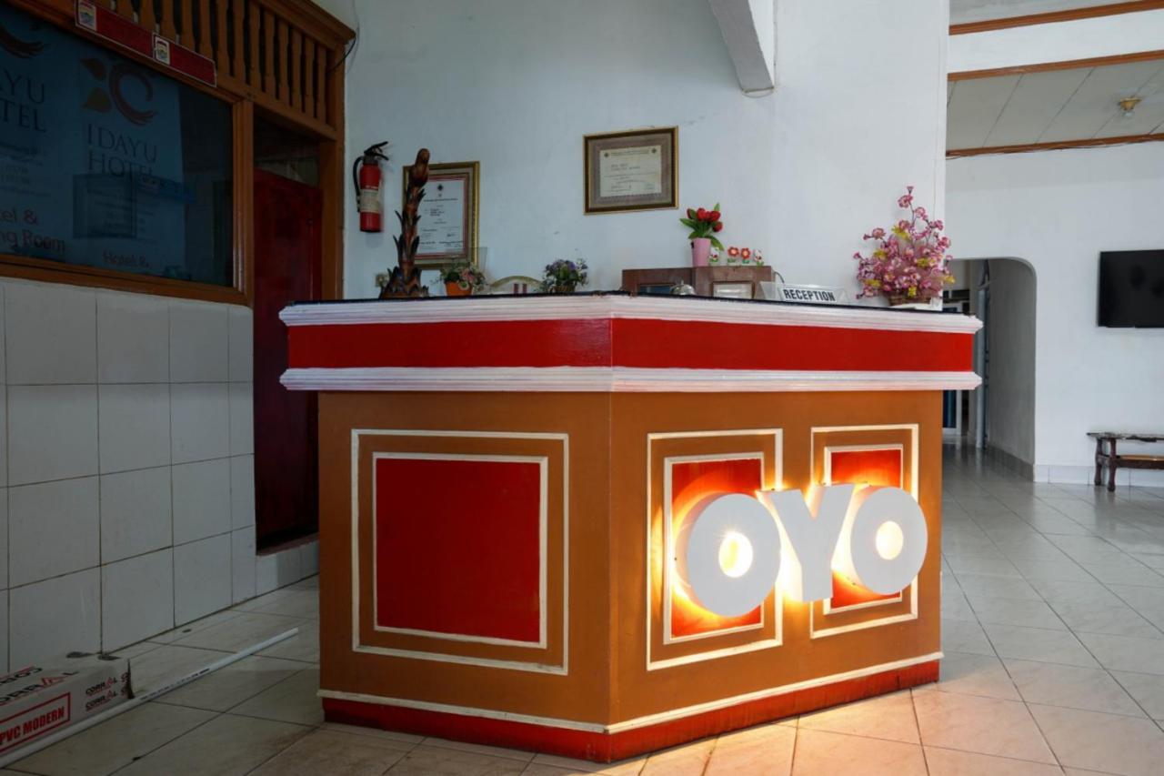 Oyo 2876 Hotel Idayu Палембанг Екстериор снимка