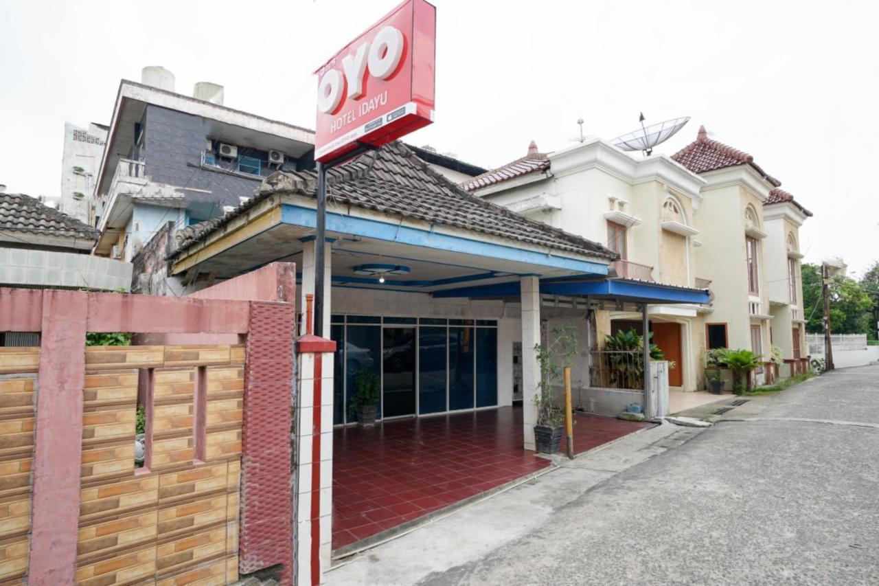 Oyo 2876 Hotel Idayu Палембанг Екстериор снимка