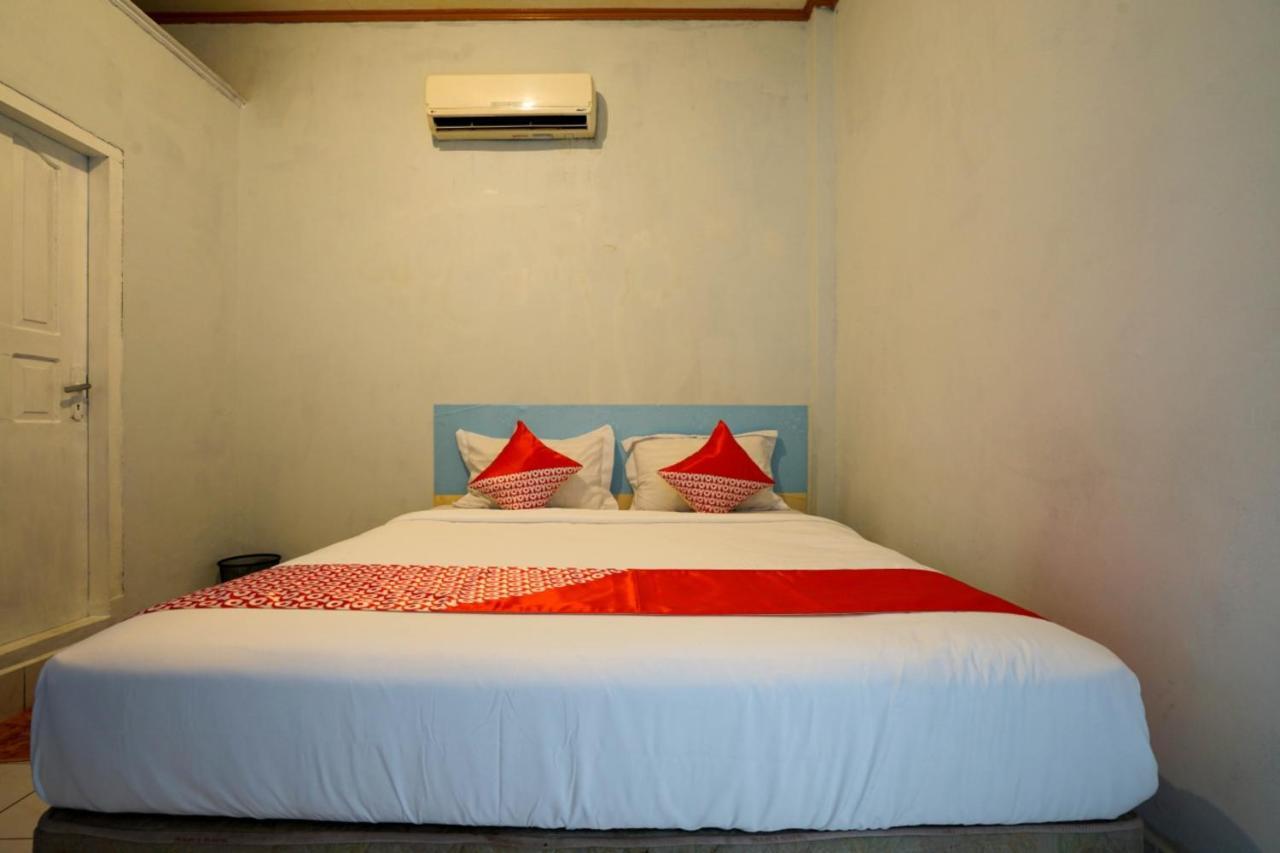 Oyo 2876 Hotel Idayu Палембанг Екстериор снимка